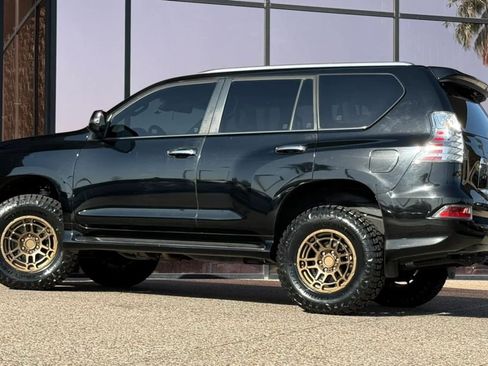 Used 2020 Lexus GX 460 Premium w/ Premium Package AWD/4WD image 6