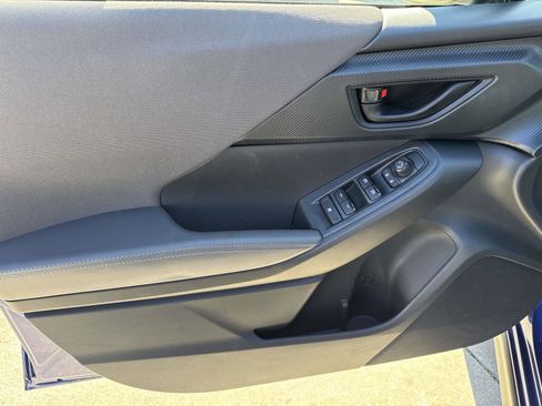 Certified 2025 Subaru Crosstrek 2.0i Premium image 17