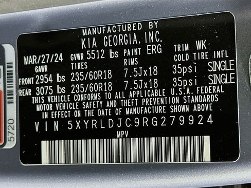 Used 2024 Kia Sorento S image 12