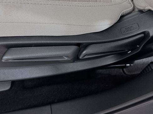 Certified 2026 Honda HR-V LX image 22