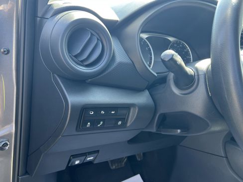 Used 2022 Nissan Kicks S image 16