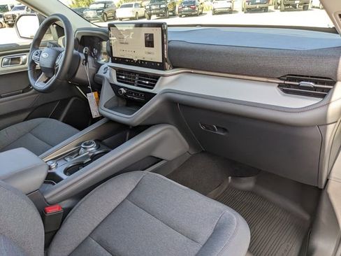 New 2026 Ford Explorer Active image 13