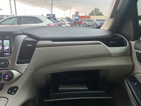 Used 2020 GMC Yukon XL Denali w/ Denali Premium Package AWD/4WD image 24