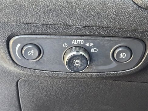 Certified 2022 Buick Encore GX Select w/ Sport Touring Package image 27