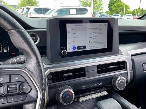 Used 2025 Toyota 4Runner SR5 image 6