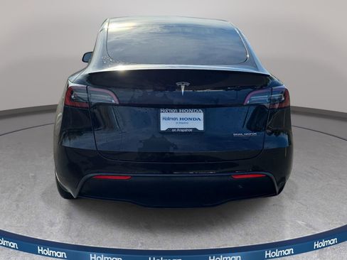 Used 2022 Tesla Model Y Performance image 7