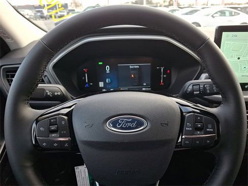 New 2026 Ford Escape SE image 13