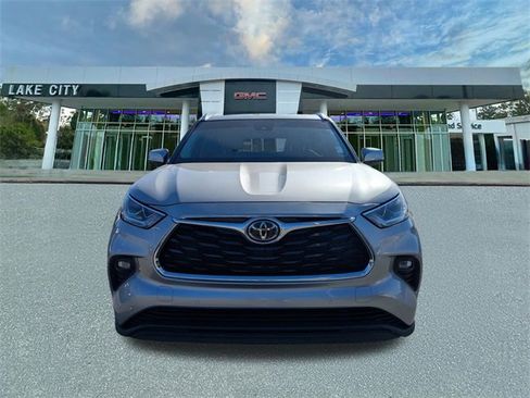 Used 2020 Toyota Highlander Limited image 7