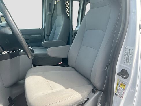 Used 2012 Ford E-250 and Econoline 250 w/ PWR Group RWD image 18