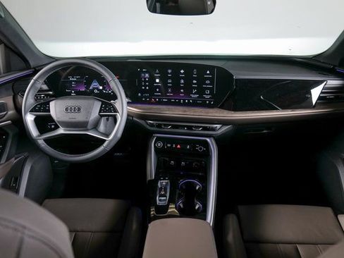 New 2025 Audi Q5 2.0T Premium Plus image 9