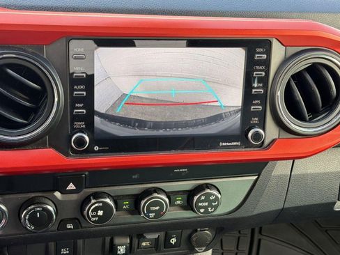 Used 2020 Toyota Tacoma TRD Sport AWD/4WD image 23