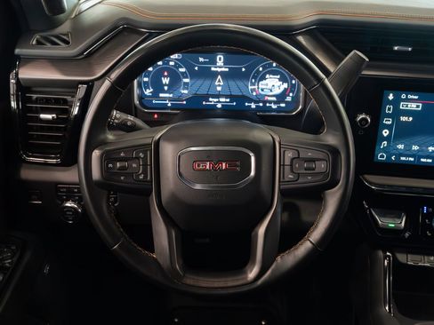 Used 2024 GMC Sierra 2500 AT4 AWD/4WD image 11