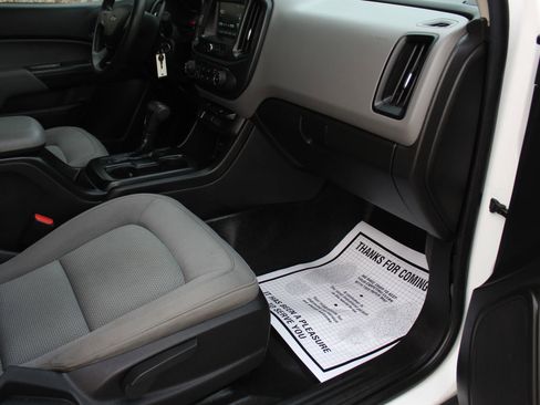 Used 2018 Chevrolet Colorado W/T image 13