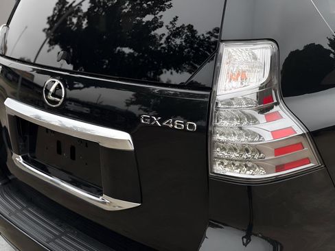 Used 2022 Lexus GX 460 Premium AWD/4WD image 32