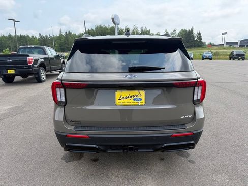 New 2026 Ford Explorer ST-Line AWD/4WD image 2