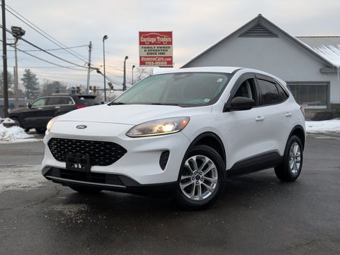 Used 2022 Ford Escape SE w/ Convenience Package image 1