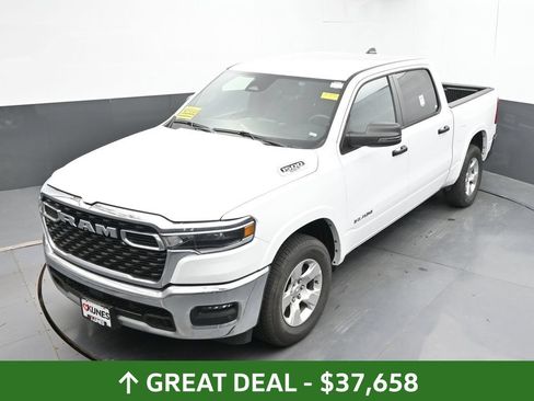 Used 2025 RAM 1500 Big Horn AWD/4WD image 45