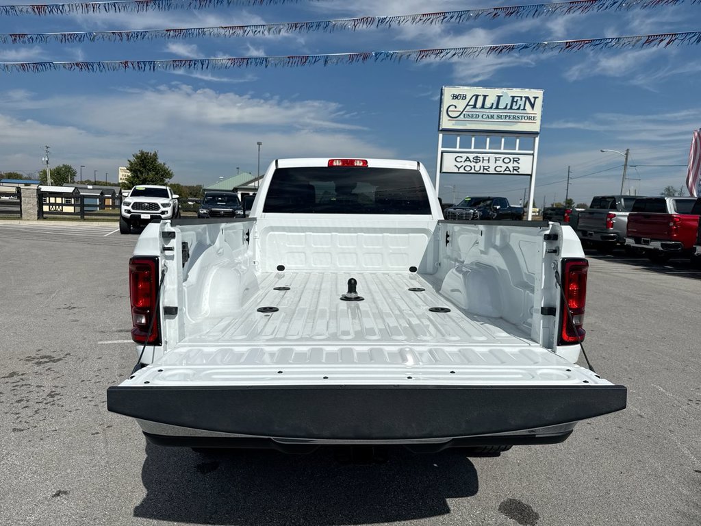 Used 2025 RAM 2500 Tradesman w/ Chrome Appearance Group AWD/4WD image 17
