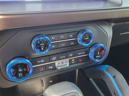 Used 2022 Ford Bronco Outer Banks AWD/4WD image 18