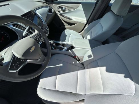 Used 2024 Chevrolet Malibu LT image 10