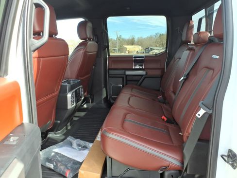 Used 2021 Ford F350 Platinum image 14