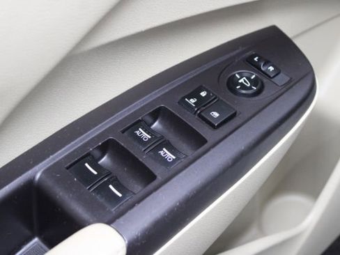 Used 2017 Acura RDX AWD w/ Technology Package image 13