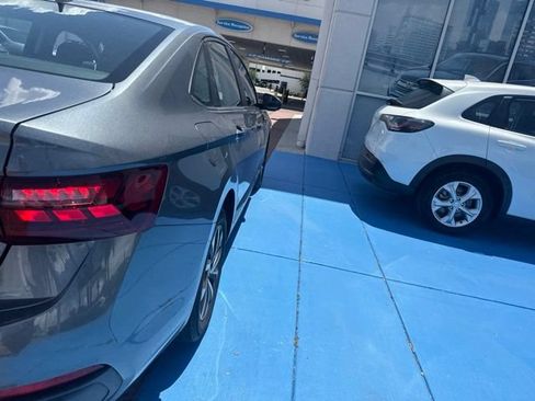 Used 2025 Volkswagen Jetta S FWD image 17