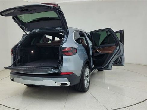Used 2026 BMW X5 sDrive40i image 74