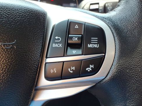 Used 2023 Ford Explorer XLT w/ Equipment Group 202A AWD/4WD image 26