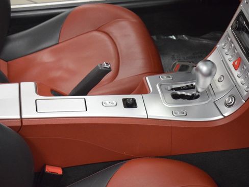 Used 2008 Chrysler Crossfire Limited image 38