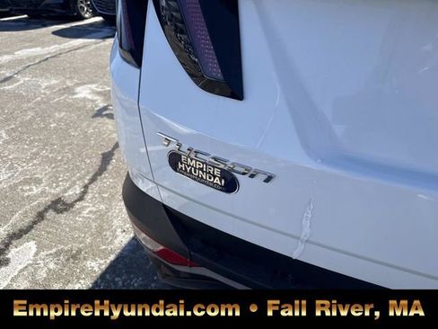Used 2023 Hyundai Tucson SEL w/ Convenience Package image 5