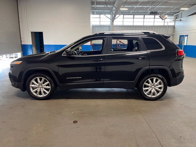 Used 2017 Jeep Cherokee Limited FWD image 6