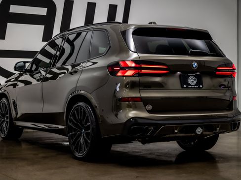 Used 2025 BMW X5 M60i AWD/4WD image 29