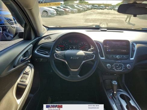 Used 2020 Chevrolet Malibu LS w/ LPO, Convenience Package 1 FWD image 8