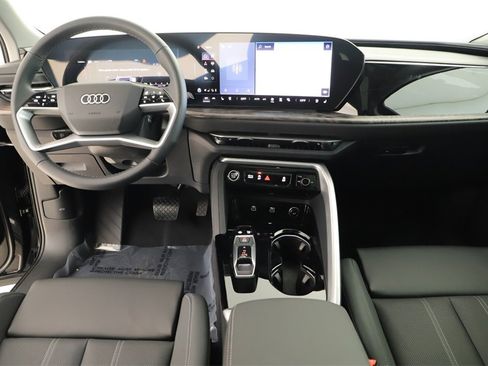 New 2025 Audi Q5 Premium Plus image 18