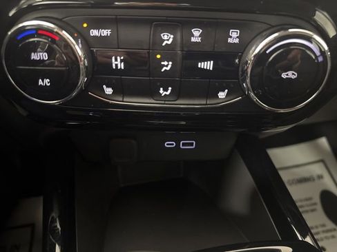 Used 2024 Chevrolet Trax ACTIV image 16