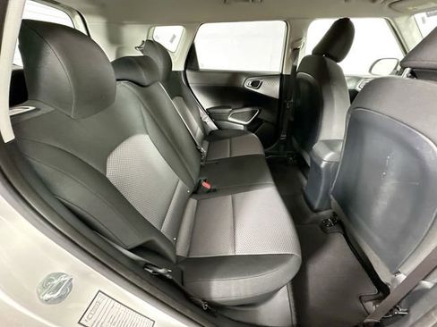Used 2024 Kia Soul LX w/ Option Group 015 FWD image 25