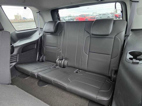 Used 2018 GMC Yukon SLT w/ Open Road Package AWD/4WD image 16
