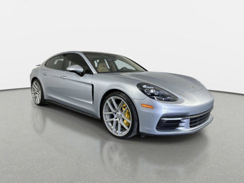 Used 2018 Porsche Panamera 4 AWD/4WD image 2