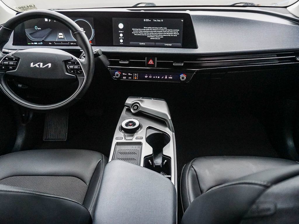 Certified 2023 Kia EV6 Light RWD image 15