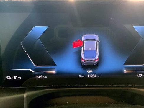 Used 2023 BMW i4 eDrive35 RWD image 9