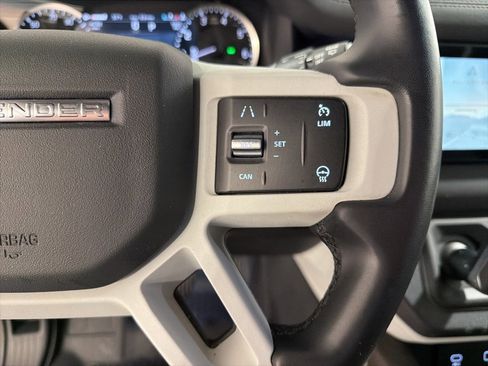 Used 2023 Land Rover Defender 110 S image 13