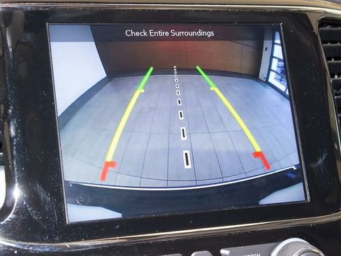 Used 2019 Jeep Grand Cherokee Limited image 26