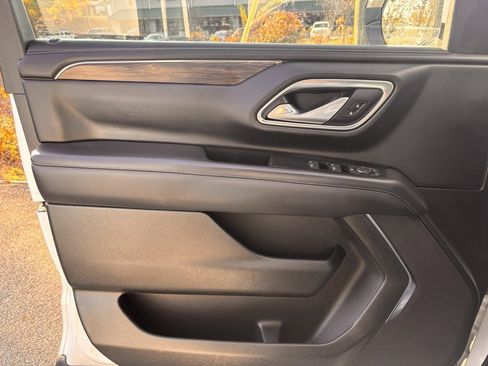 Used 2022 Chevrolet Tahoe LS image 10