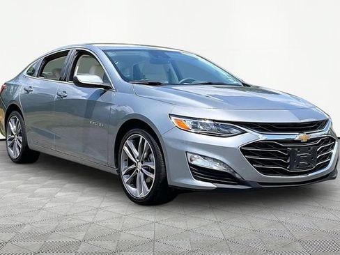 Used 2024 Chevrolet Malibu LT FWD image 1