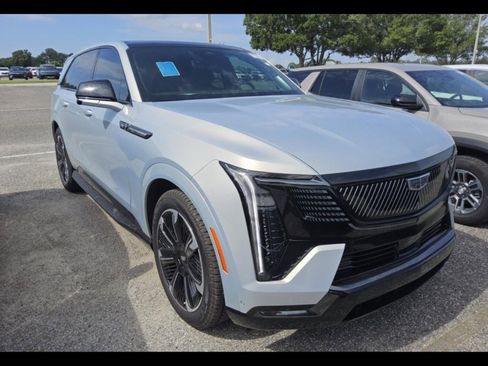 Used 2025 Cadillac Escalade IQ Sport 2 image 2