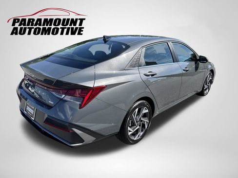 Certified 2026 Hyundai Elantra Limited FWD image 7