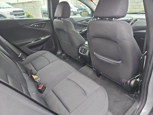 Used 2025 Chevrolet Malibu LT image 11