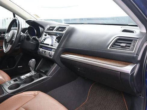 Used 2017 Subaru Outback 2.5i Touring w/ Popular Package #5A image 15