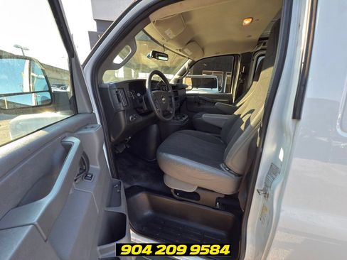 Used 2019 Chevrolet Express 2500 w/ Driver Convenience Package RWD image 18